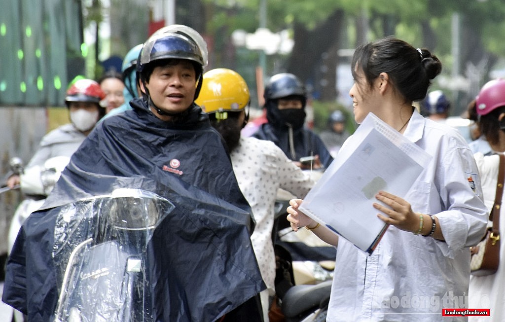 Thí sinh Hà Nội sẵn sàng tâm thế bước vào ngày thi đầu tiên của kỳ thi tốt nghiệp THPT