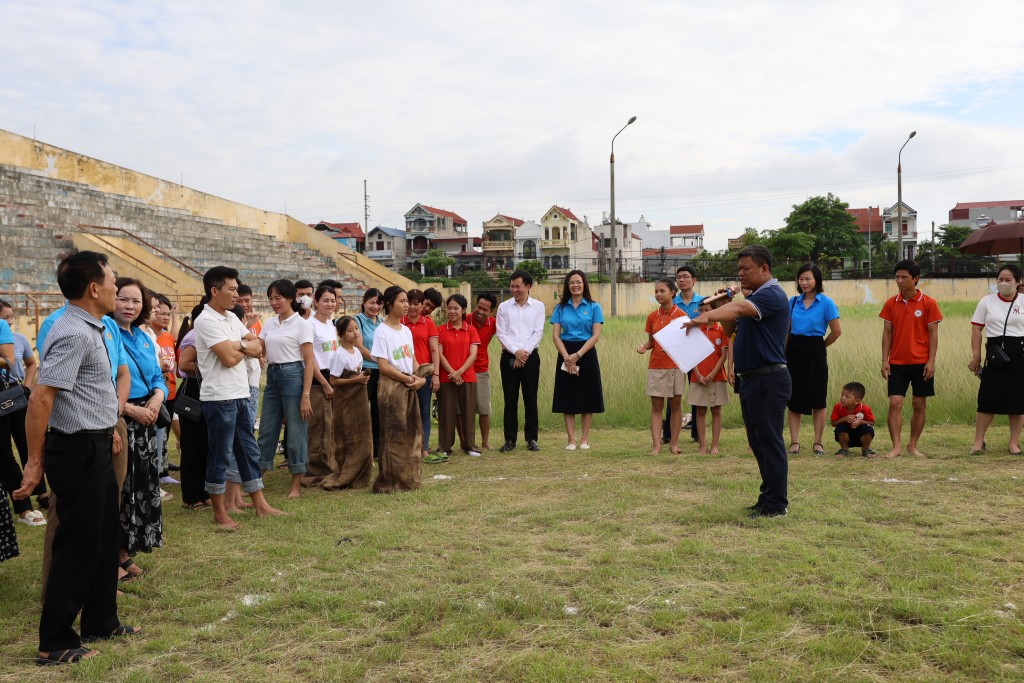 Phúc Thọ: Sôi nổi Hội thi Gia đình thể thao