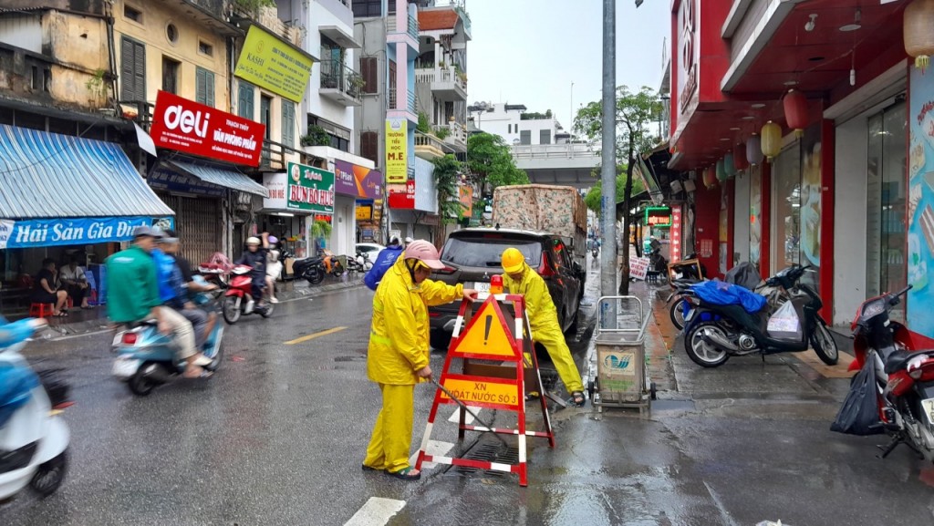 Dự báo thời tiết ngày 4/7: Khu vực Hà Nội trời nhiều mây, có lúc mưa rào và dông