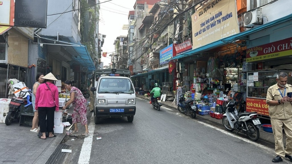 Ban chỉ đạo 197 quận Đống Đa xử lý vi phạm về trật tự đô thị