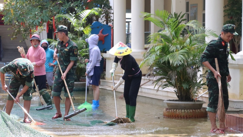 Chương Mỹ: Tổng vệ sinh môi trường, khử khuẩn trường học để phục vụ cho năm học mới