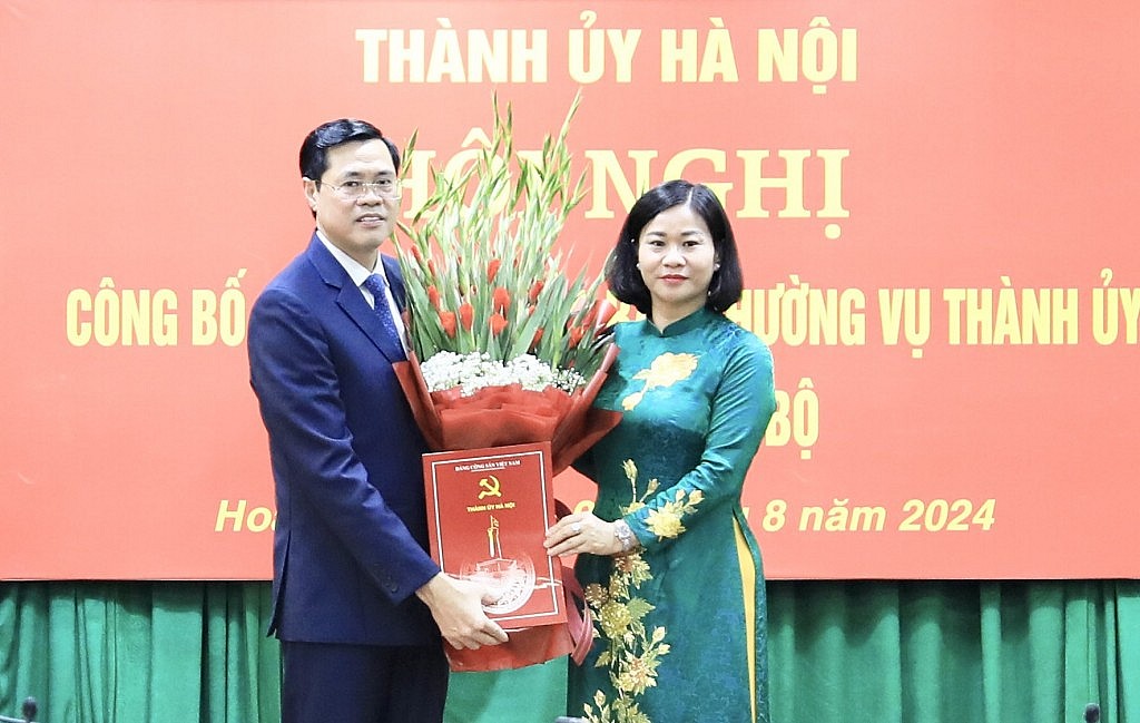 Đồng chí Nguyễn Xuân Phong làm Phó Bí thư Huyện ủy Thanh Trì