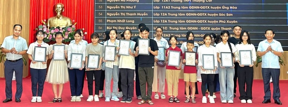 Tuyên dương 231 gương học sinh, sinh viên, người game bài uy tín
 tiêu biểu trong học tập năm 2024