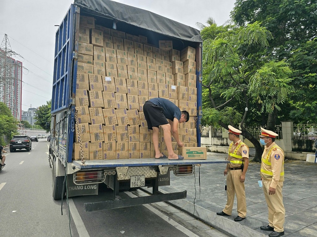 Hà Nội: Thu giữ 9 tấn thực phẩm phục vụ Tết Trung thu không rõ nguồn gốc