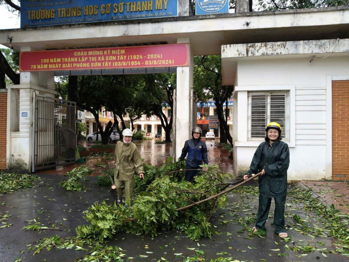 Sơn Tây: Các trường học khẩn trương dọn dẹp, đón học sinh trở lại trường