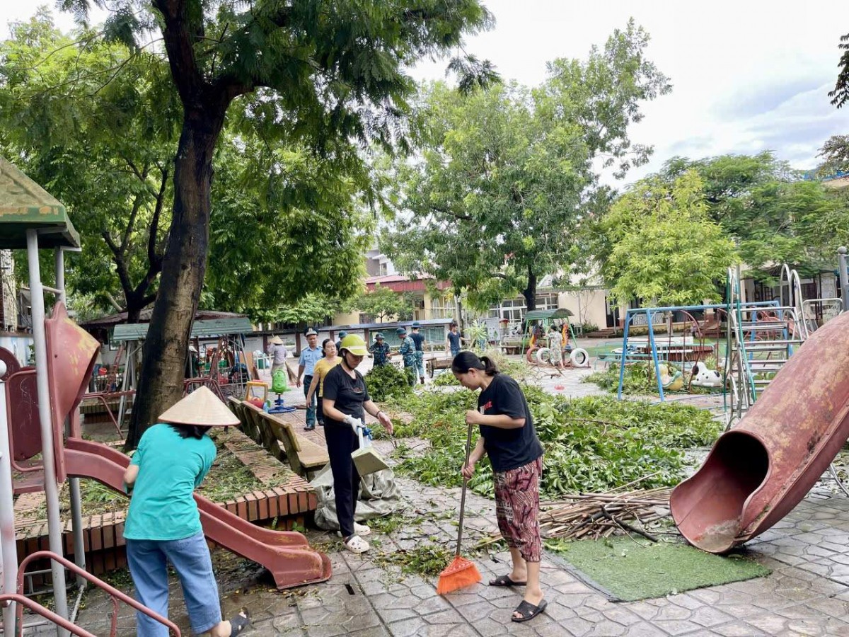 Sơn Tây: Các trường học khẩn trương dọn dẹp, đón học sinh trở lại trường