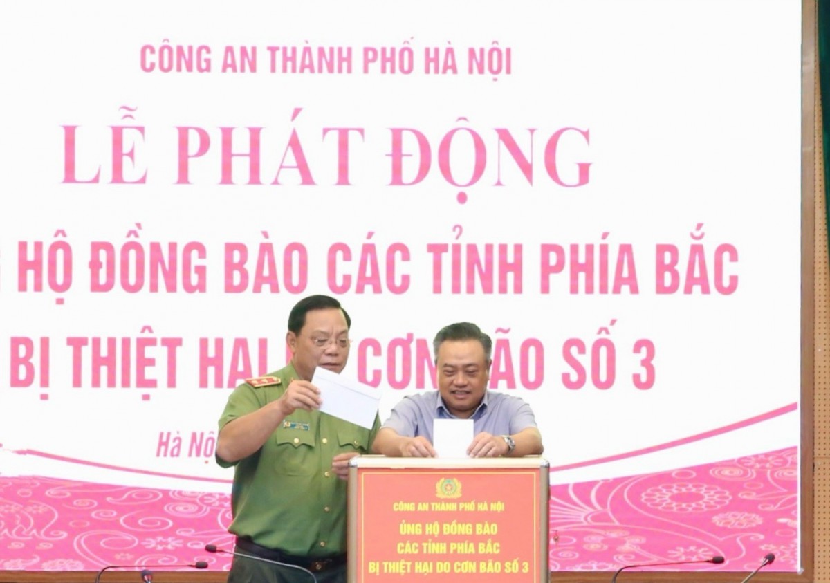 Công an Hà Nội phát động ủng hộ các tỉnh bị thiệt hại do bão lũ