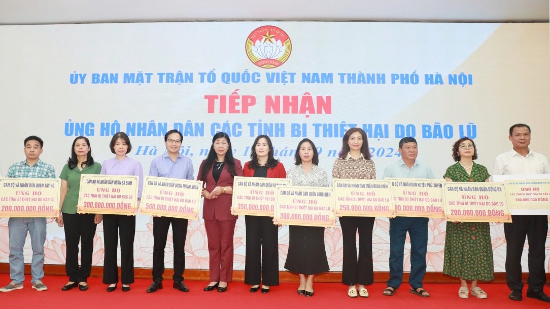 Hà Nội: Tiếp nhận hơn 26 tỷ đồng ủng hộ đồng bào khắc phục hậu quả bão lũ