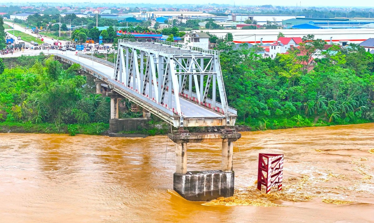 Sẽ xây cầu Phong Châu mới?