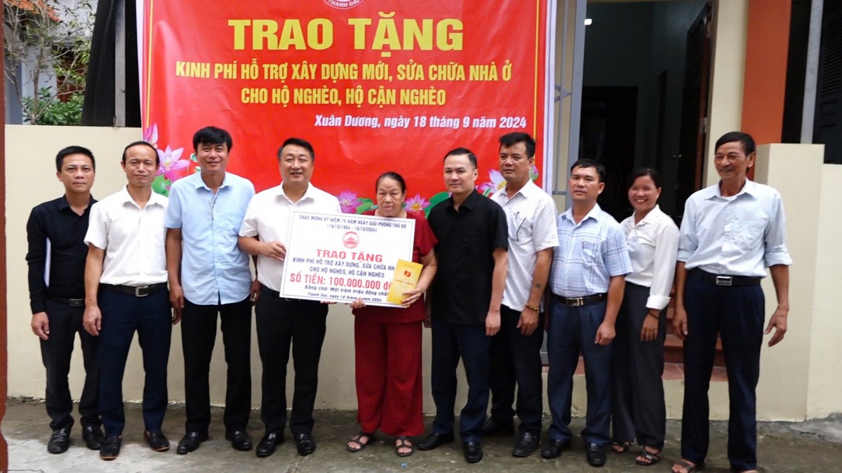 Thanh Oai: Hỗ trợ 42 hộ nghèo, cận nghèo xây, sửa nhà