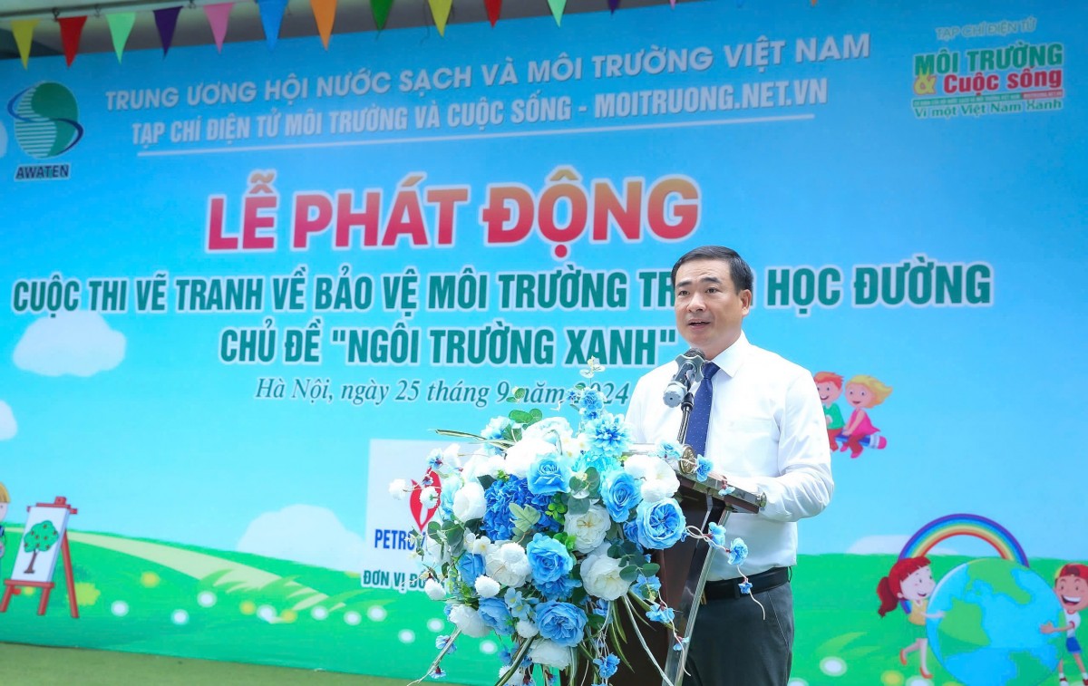 Hoa hậu Ngọc Hân làm giám khảo cuộc thi vẽ tranh về bảo vệ môi trường trong học đường