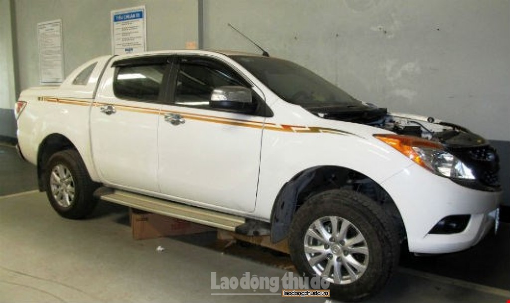 nhung nghi van xung quanh ket luan cua truong hai doi voi xe mazda bt50