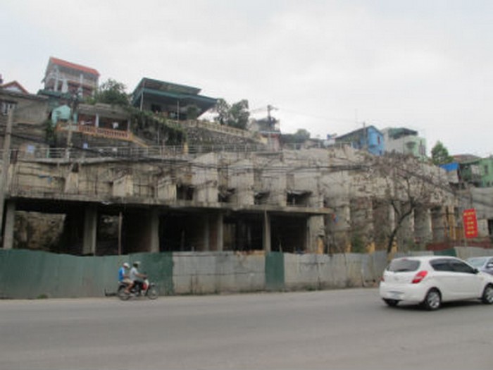 Hạ Long, Quảng Ninh: Tự ý chuyển nhượng đất, chiếm đoạt tiền tỷ!