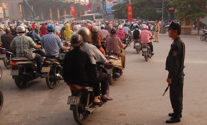 Gam sáng giao thông trước thềm Đại hội