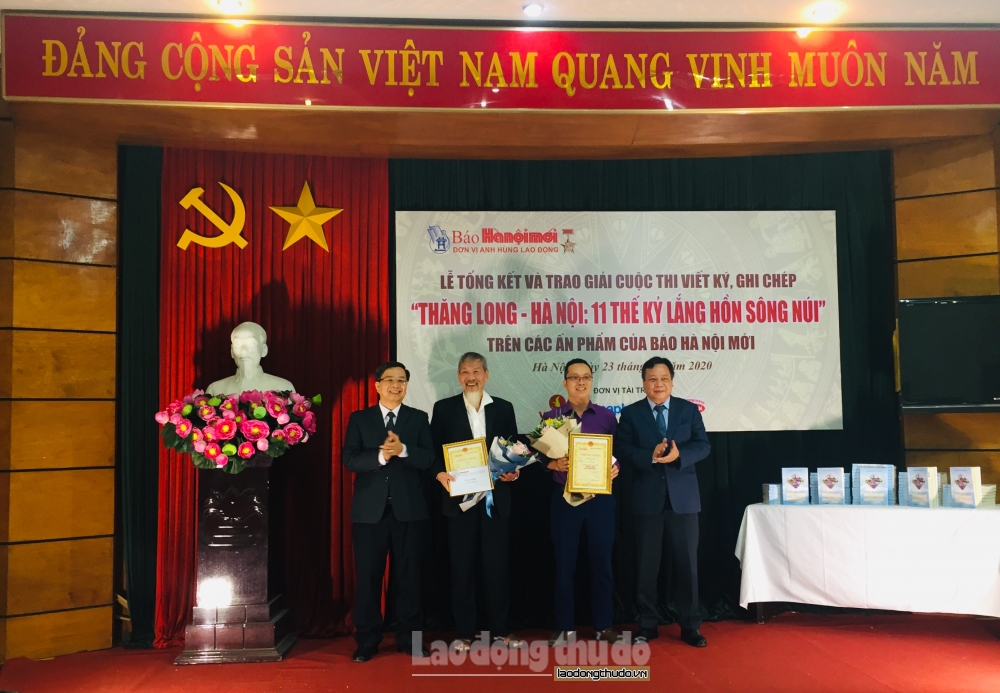 "Thăng Long - Hà Nội: 11 thế kỷ lắng hồn sông núi": Nhiều tác phẩm mang hơi thở đời sống Thủ đô