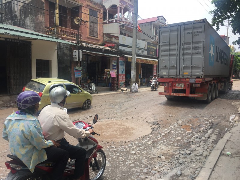 ne tram can phu dong xe qua tai pha nat duong 181