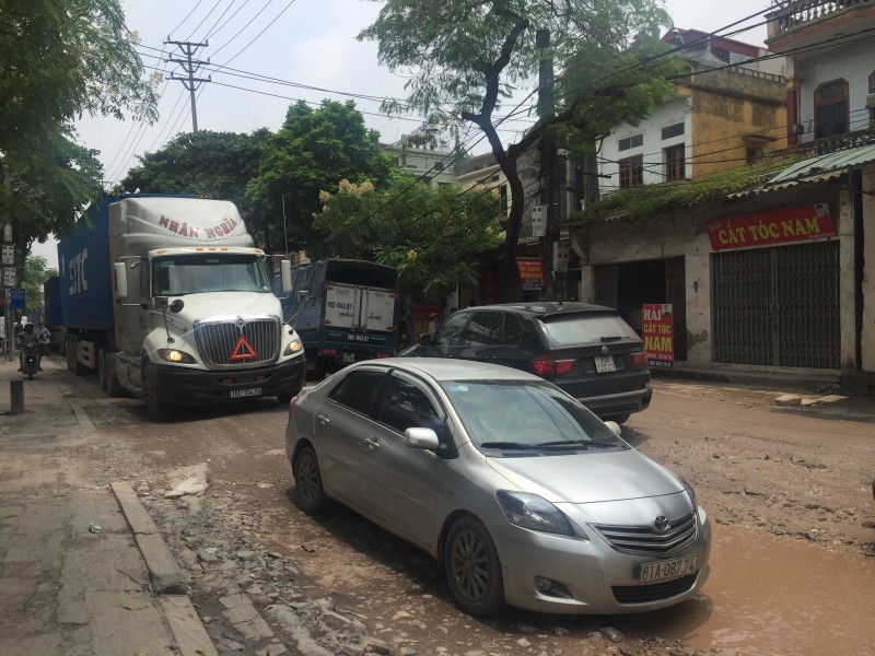 ne tram can phu dong xe qua tai pha nat duong 181