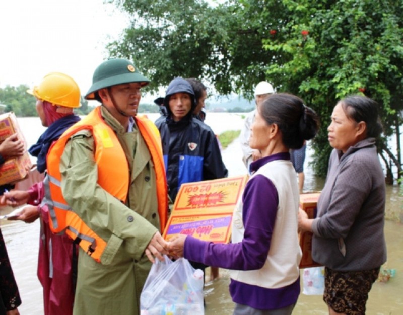 ho tro khan cap 2000 tan gao cho tinh binh dinh