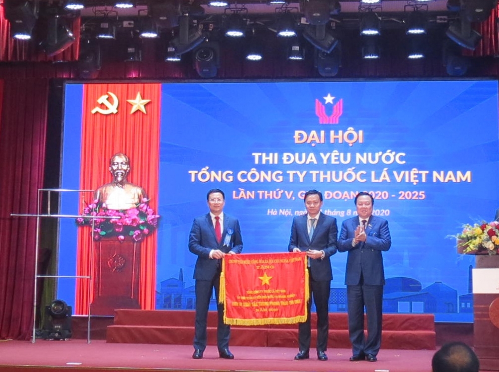 tong cong ty thuoc la viet nam 806 sang kien sang tao xuat phat tu cac phong trao thi dua yeu nuoc 2