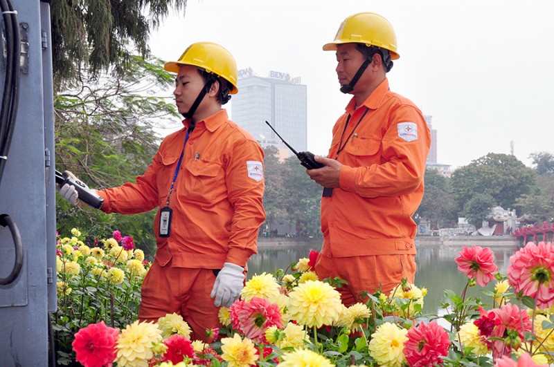 dam bao dien phuc vu cac hoat dong ky niem ngay giai phong thu do