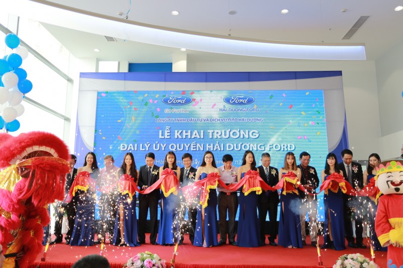 ford khai truong dai ly chinh hang dau tien tai hai duong