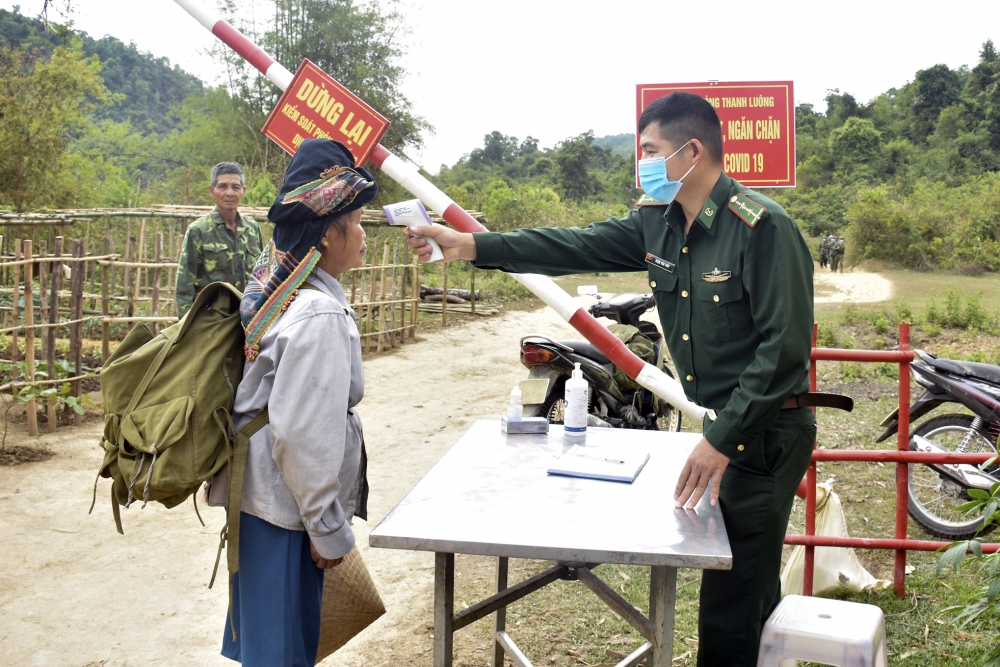 Những “lá chắn thép” chống dịch miền biên viễn