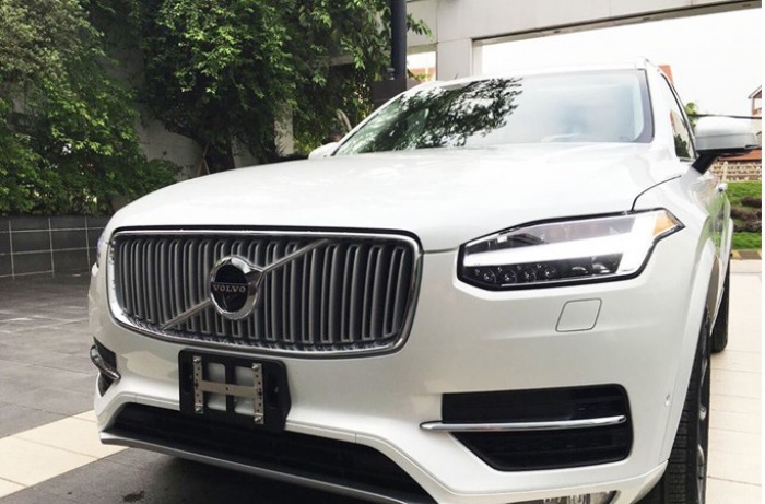 volvo xc90 t6 inscription 2016 dau tien ve ha noi