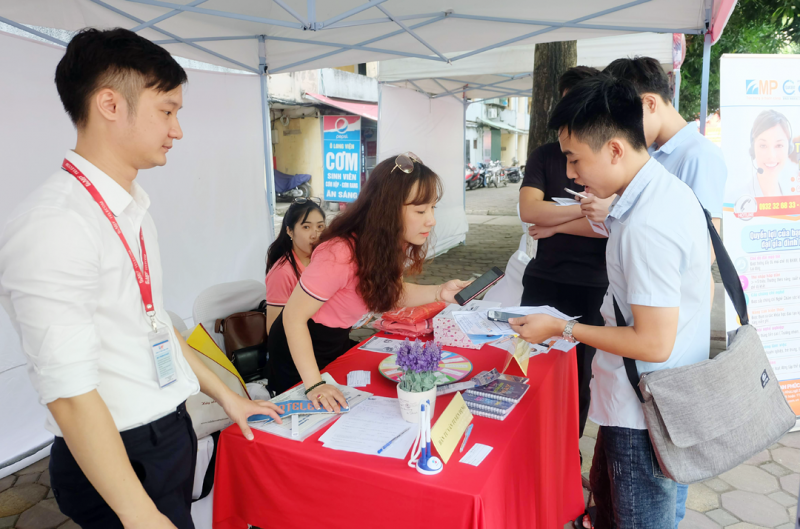 nhu cau viec lam tang tro lai