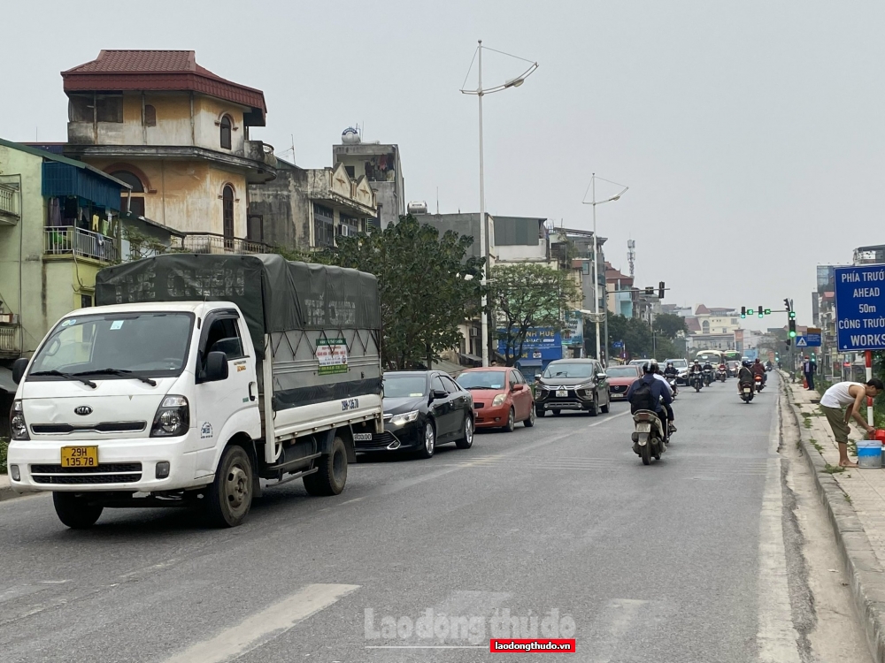 Ngổn ngang công trình dự án mở rộng đường Âu Cơ - Nghi Tàm gây ảnh hưởng dân sinh