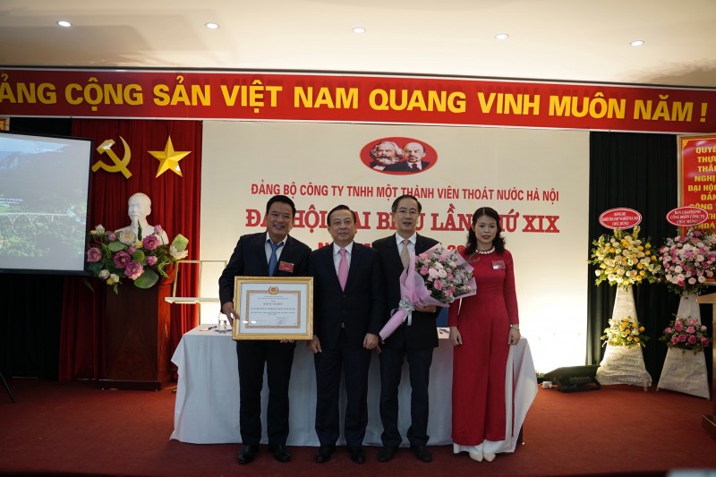 cong ty tnhh mtv thoat nuoc ha noi to chuc thanh cong dai hoi dang bo cong ty