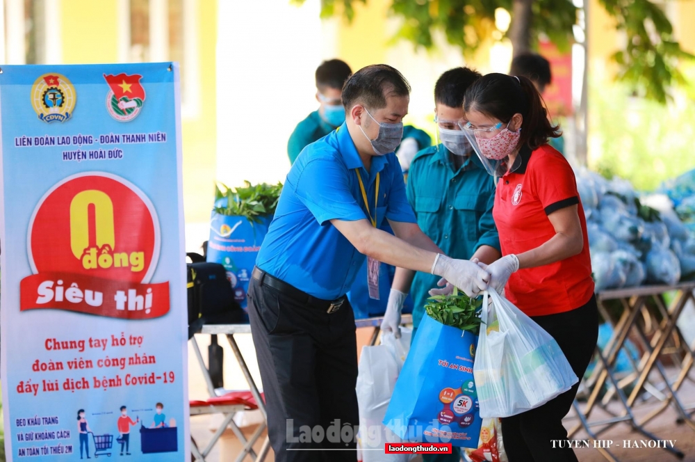 LĐLĐ huyện Hoài Đức hỗ trợ bữa ăn cho đoàn viên trong thời gian thực hiện giãn cách