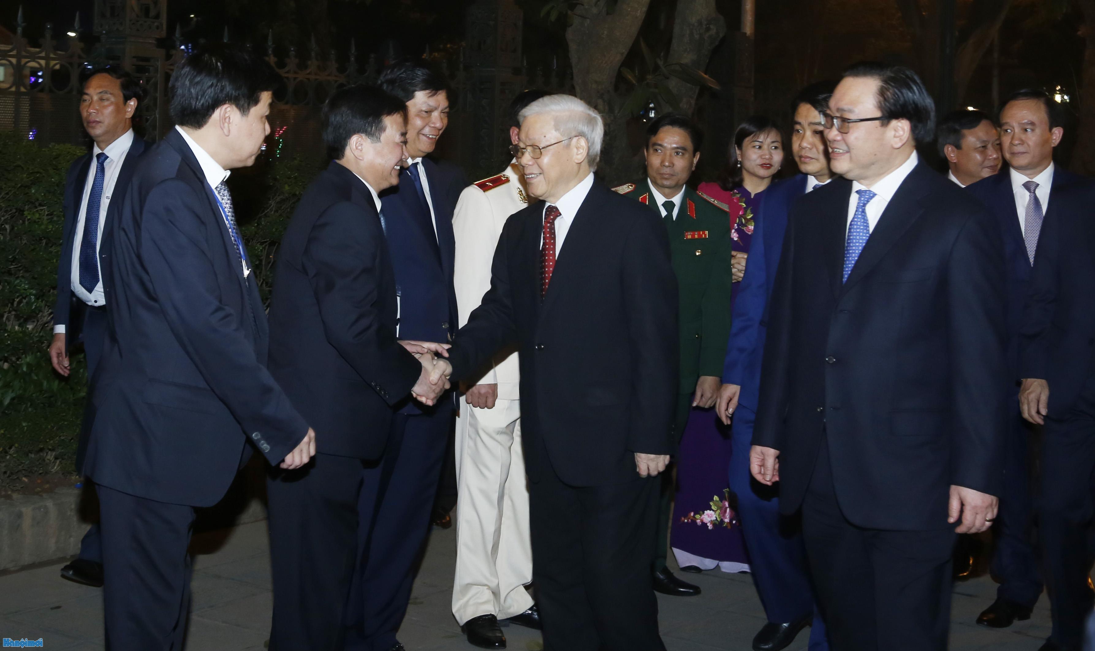 tong bi thu nguyen phu trong chuc tet dang bo chinh quyen va nhan dan thu do ha noi