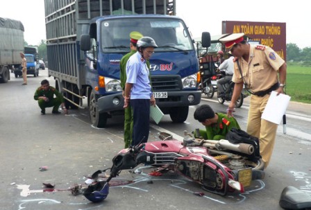 so nguoi chet vi tai nan giao thong tang dot bien ngay mung 1 tet