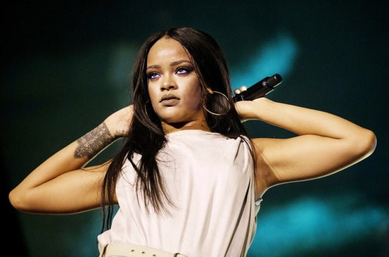 Rihanna được vinh danh với giải Thành tựu trọn đời VMA