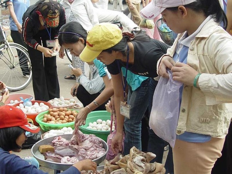 Pín dê, lòng heo… hết đường vào Việt Nam