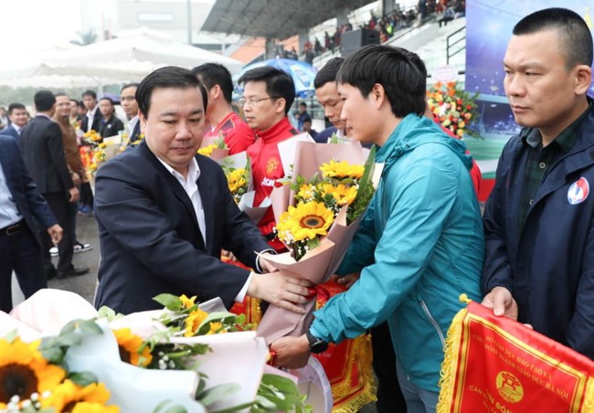 soi noi giai bong da nam nganh giao duc ha noi