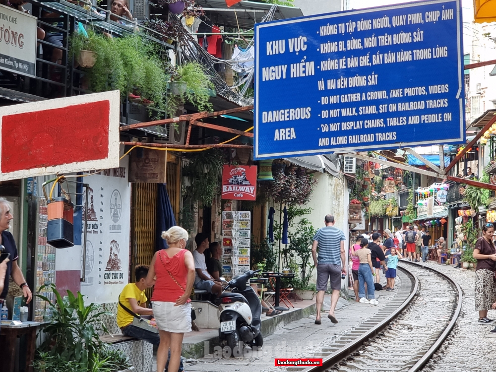 Không đánh đổi an toàn của người dân lấy lợi ích kinh tế đối với "cà phê đường tàu"