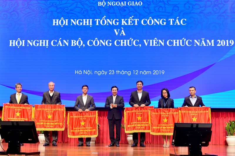 Công tác đối ngoại góp phần quan trọng giữ vững môi trường hòa bình