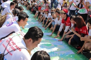 Thành phố Hồ Chí Minh: 4.000 người tham gia đi bộ vì an toàn giao thông