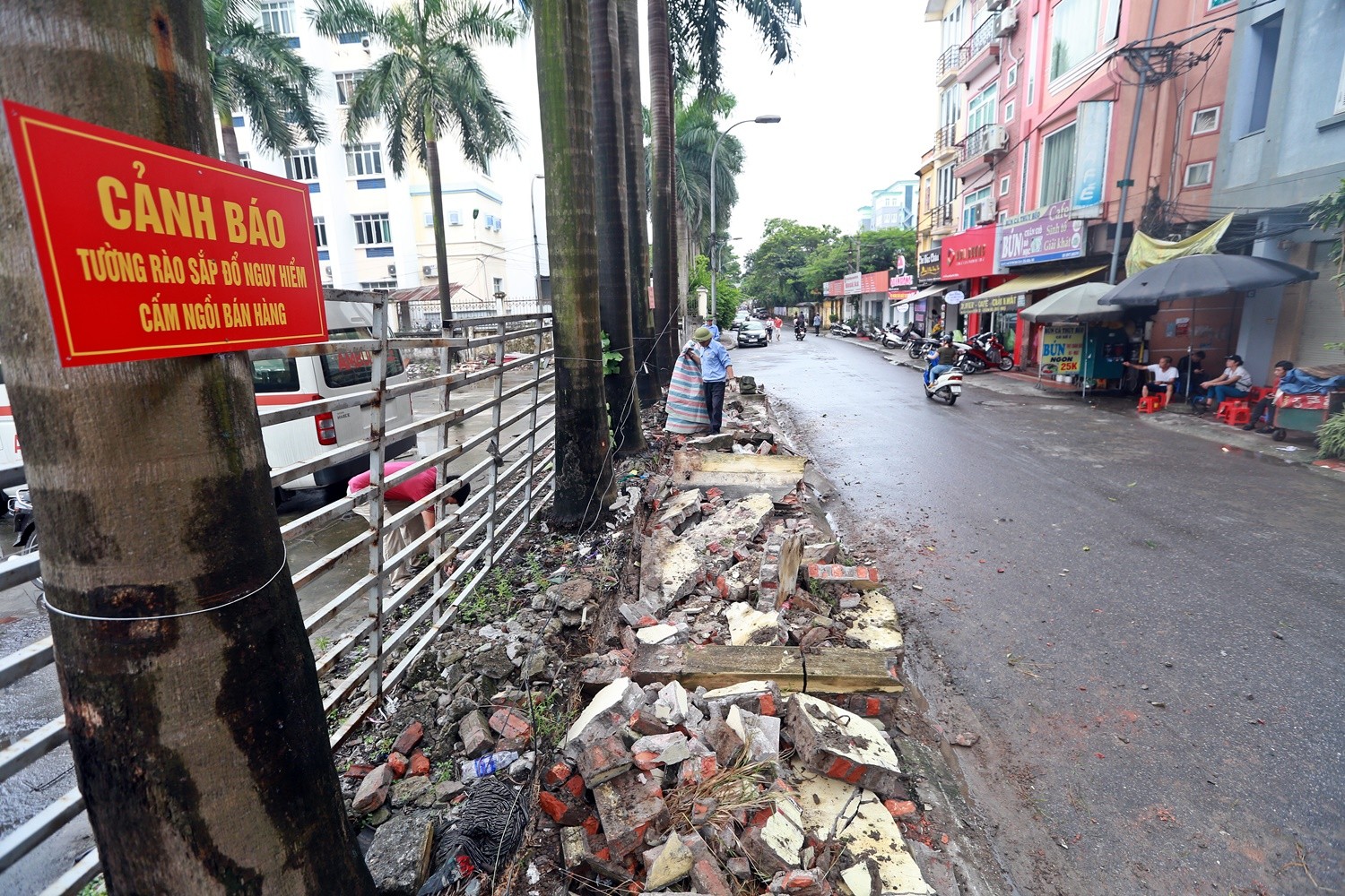 pha do nhung buc tuong chong nang o phuong mai dich