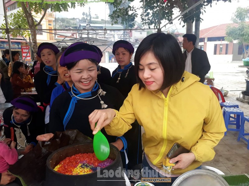 xoi ngu sac mon an hut hon du khach tai bac ha