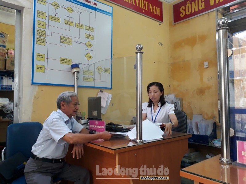 khat vong duoc cong hien va sang tao cua nu can bo tre