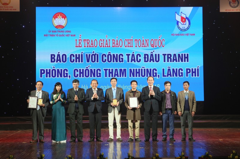 31 tác phẩm đoạt giải “Báo chí với công tác đấu tranh phòng, chống tham nhũng, lãng phí”