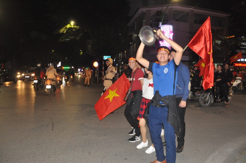 u23 viet nam thang u23 qatar ha noi hua hen mot dem khong ngu