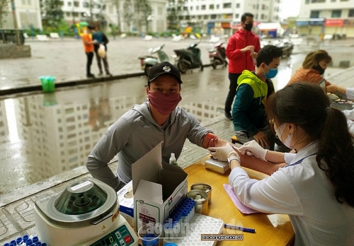 hon 200 don vi mau duoc tiep nhan tai diem hien mau luu dong linh dam