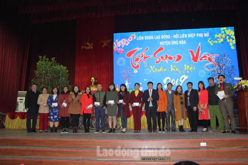 ldld huyen ung hoa am ap tet sum vay 2019