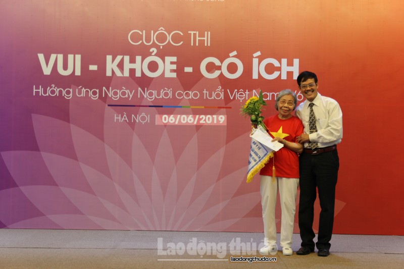 huong ung ngay nguoi cao tuoi viet nam soi noi cuoc thi vui khoe co ich