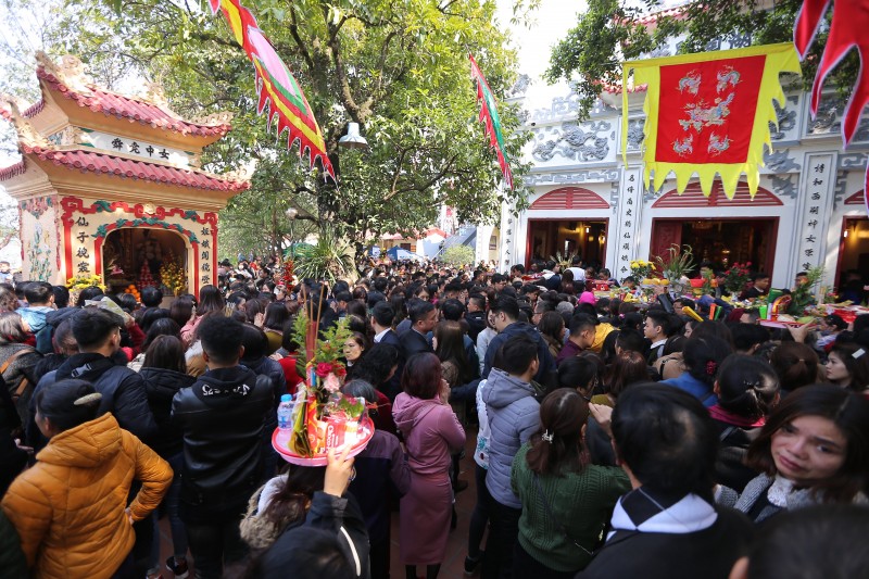 phu tay ho chat cung dan cong so di le dau nam