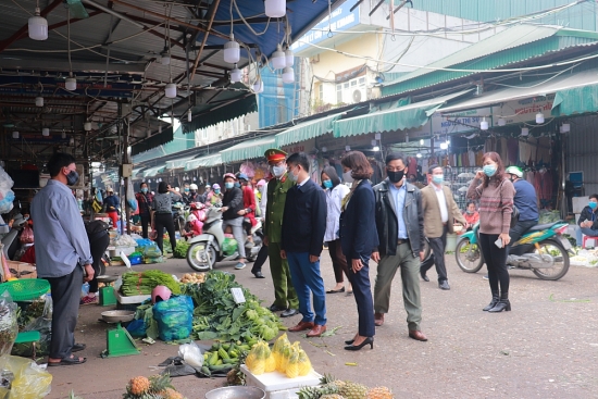 Lại bàn về câu chuyện xây dựng chợ đầu mối