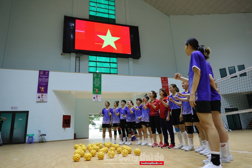 Các tuyển thủ cầu mây tích cực luyện tập cho mục tiêu "Vàng" tại SEA Games 31